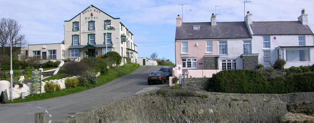 Bull Bay Hotel Amlwch Bagian luar foto